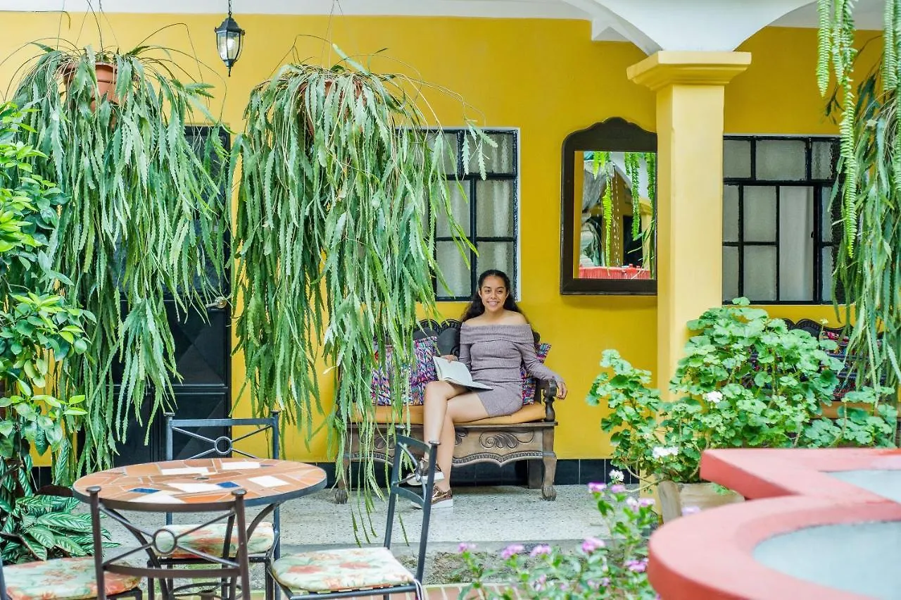 Posada San Vicente By Ahs Antigua 3*,